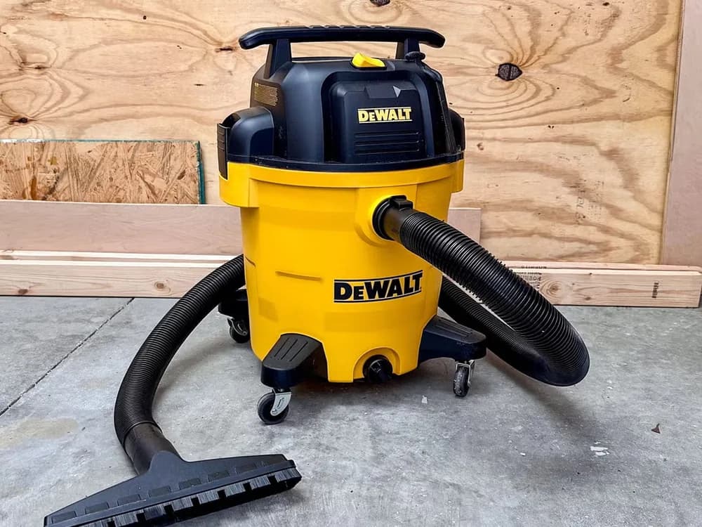 Wet/Dry Shop Vacuum, 14 gal available to rent in Philadelphia